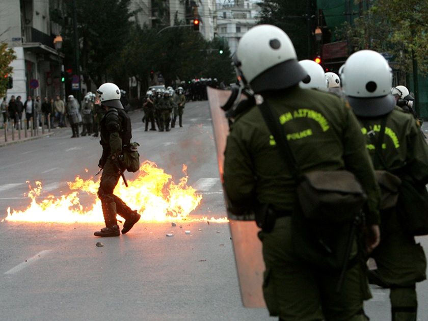 Δύο συλλήψεις για τα χθεσινά επεισόδια στην Καλαμάτα