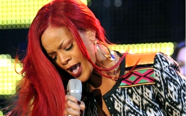 Σε ποιον έριξε «χυλόπιτα» η Rihanna;