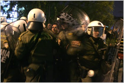Νέες προσαγωγές για τις συμπλοκές στην Αθήνα
