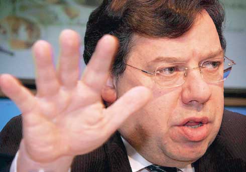Οι εκλογές στην Ιρλανδία δεν απειλούν τη συμφωνία με την τρόικα