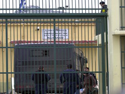 Αιματηρή συμπλοκή στις φυλακές Ναυπλίου