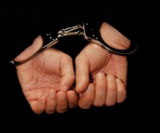 Σύλληψη για φορολογικές παραβάσεις στο Χαλάνδρι