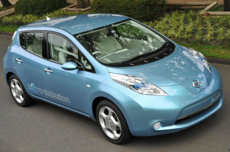 To Nissan Leaf «Car of the Year 2011»