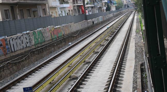 Τρένο παρέσυρε πεζό στη Μενεμένη