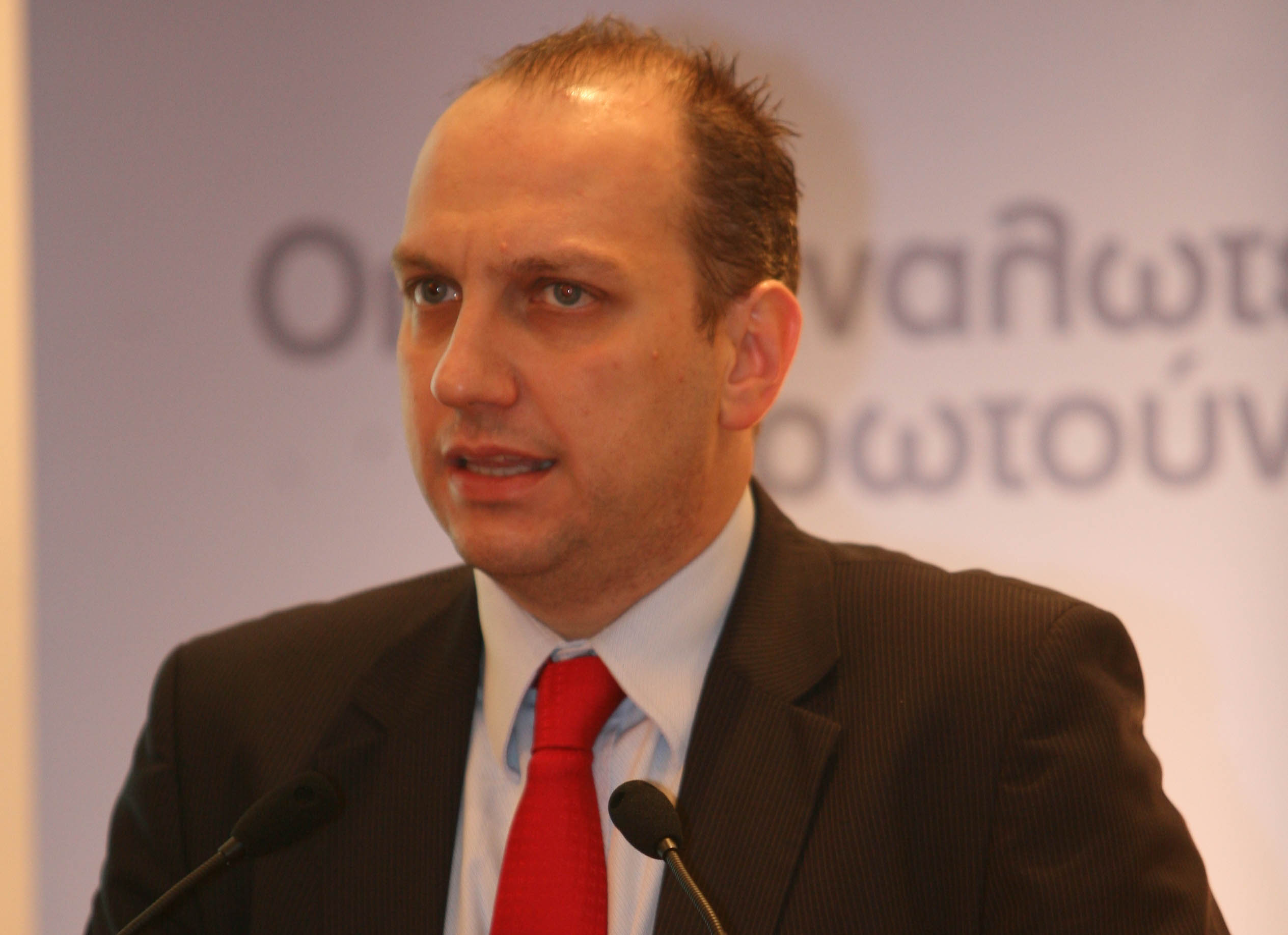 «Πληρώνουμε τα ακριβότερα καύσιμα στην Ευρώπη»