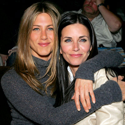 Με ποια αντικατέστησε η Aniston την Courtney Cox;