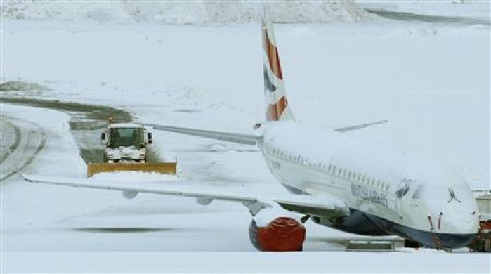 Άνοιξε το αεροδρόμιο Gatwick στη Βρετανία