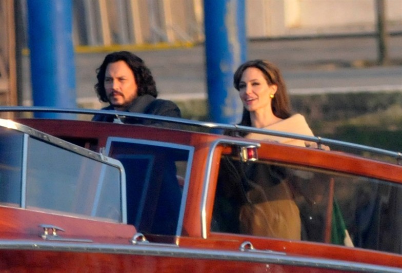 Η Angelina Jolie θέλει να παίξει πάλι με τον Johnny Depp