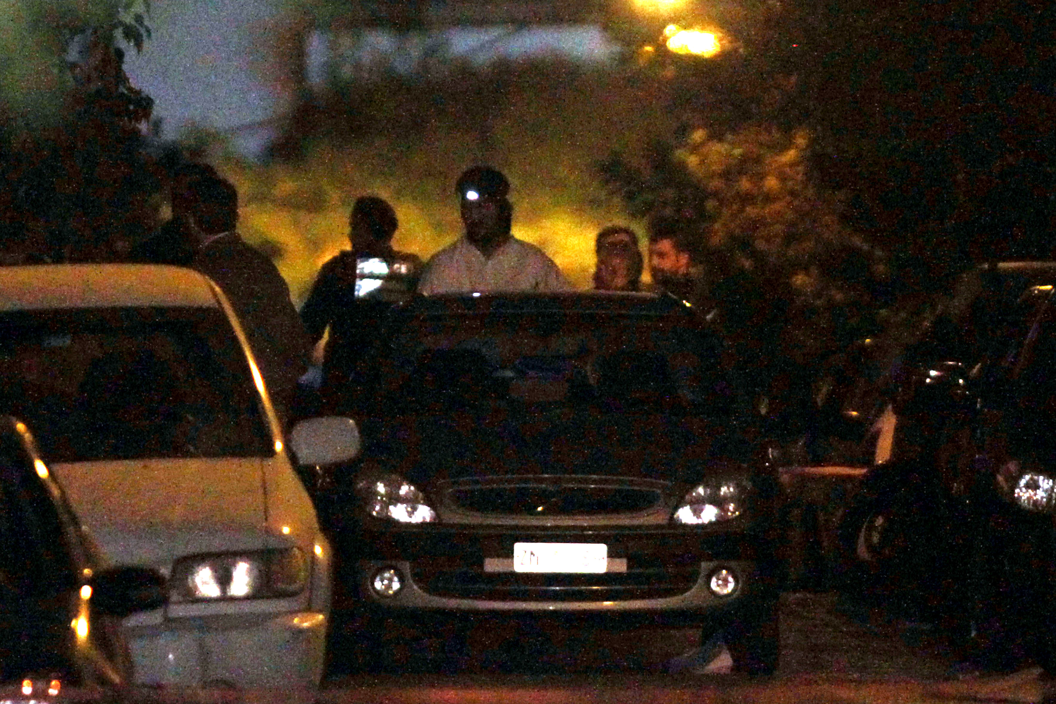 Εξονυχιστικές έρευνες στο διαμέρισμα της Καλλιθέας