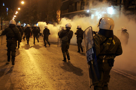 Στον εισαγγελέα οι συλληφθέντες για τα επεισόδια