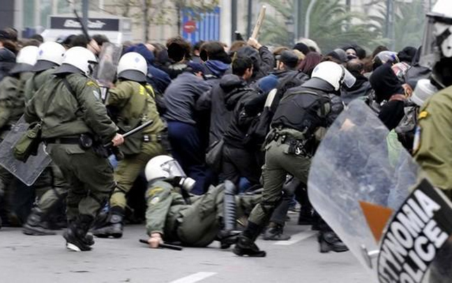 Επεισοδιακή η πορεία στο Αγρίνιο