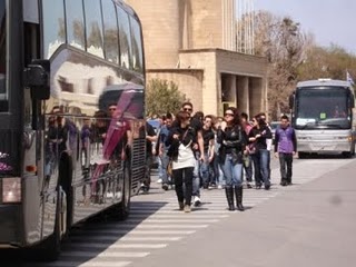 Στοπ στη μεταφορά φοιτητών με τουριστικό λεωφορείο