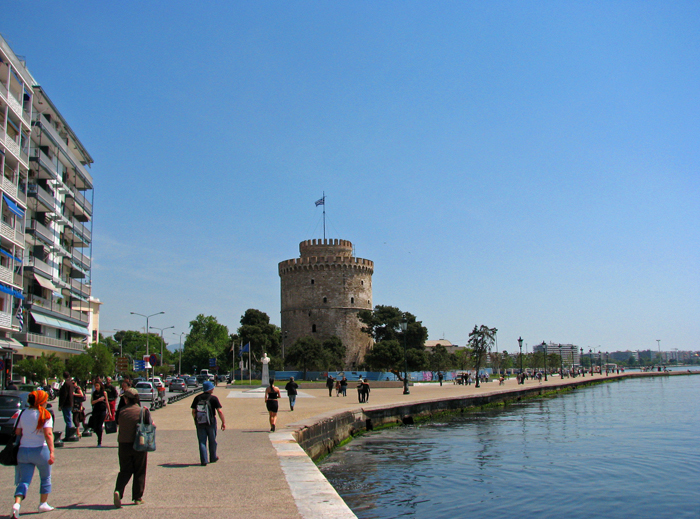 Τριανταπεντάχρονη ανασύρθηκε νεκρή από τη Νέα Παραλία Θεσσαλονίκης