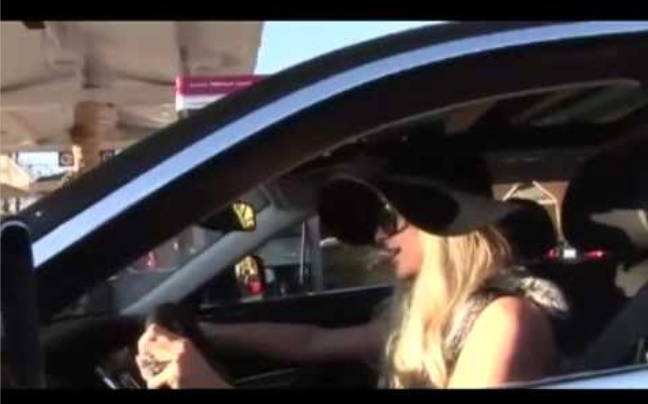 Το νέο αυτοκίνητο της Paris Hilton