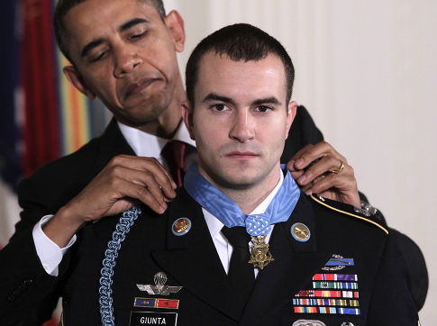 Ομπάμα υπέρ gay στρατιωτών