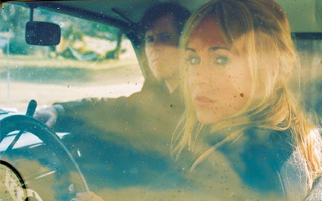 H Ιsobel Campbell και ο Mark Lanegan για μια εμφάνιση