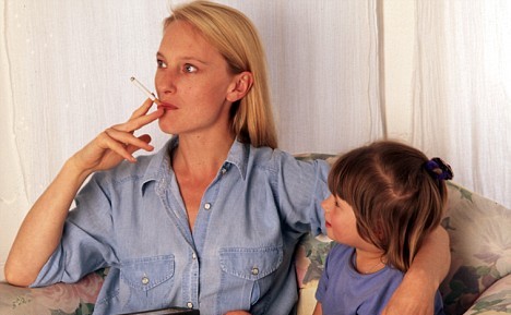 Γονείς καπνιστές προσοχή