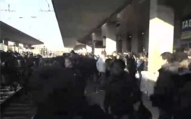Χιλιάδες ιταλοί φοιτητές κατέβηκαν στους δρόμους