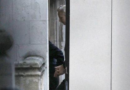 Σε λίγο η απόφαση για το Mr. Wikileaks