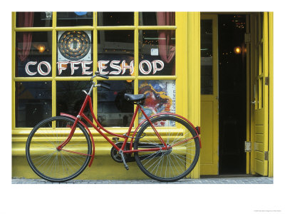 Κλείνουν οι πόρτες των «coffee shops» για τους τουρίστες