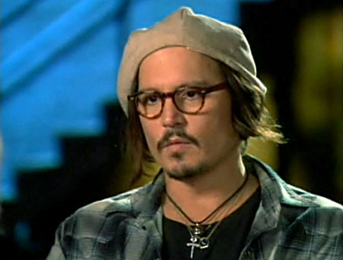 Οι&#8230; θαυματουργές πιτζάμες του Johnny Depp