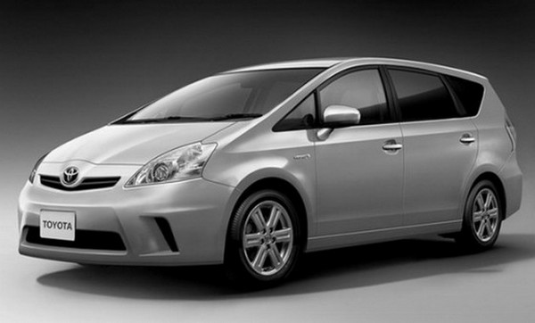 Τα δύο νέα Prius στην έκθεση του Ντιτρόιτ