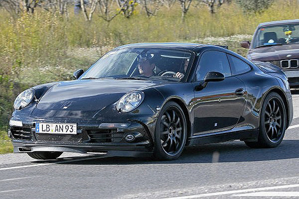 Τα τεχνικά στοιχεία της νέας Porsche 911