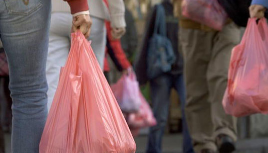 Οι πλαστικές σακούλες δεν είναι «ευπρόσδεκτες» στο Λος Άντζελες