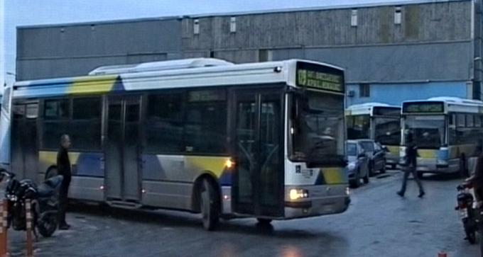 Βγαίνουν από το αμαξοστάσιο τα λεωφορεία