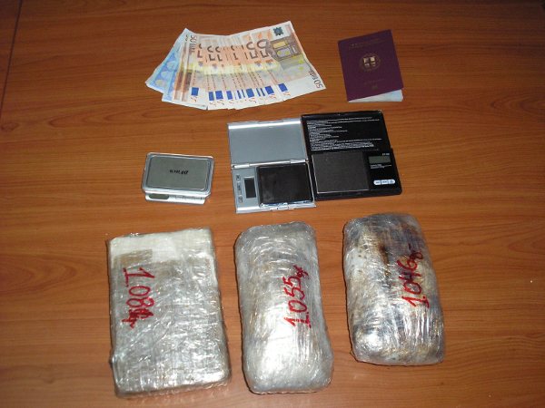 Είχε επαλείψει την κοκαΐνη με… vicks!