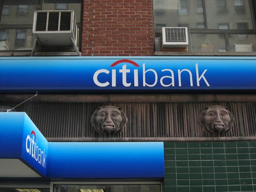 Λουκέτο σε 16 υποκαταστήματα στην Ελλάδα βάζει η Citibank
