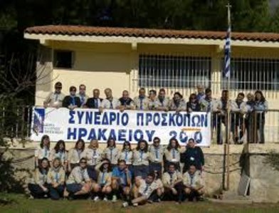 «Γύρω – γύρω όλοι… Μα στην μέση το παιδί»