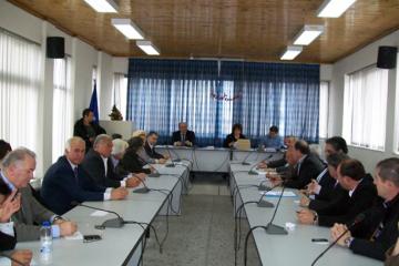 Οι δημαιρεσίες δεν ολοκληρώθηκαν λόγω απουσιών
