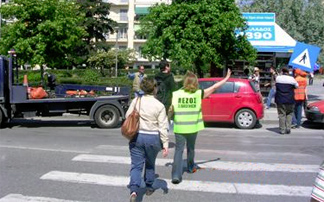 Προσοχή πώς περνάτε το δρόμο