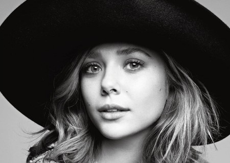 Δεν είναι ούτε η Mary-Kate ούτε η Ashley Olsen