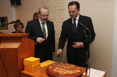 Η Ελλάδα διεκδικεί