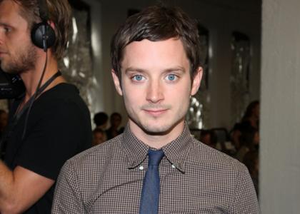 O Elijah Wood επιστρέφει ως Frodo!