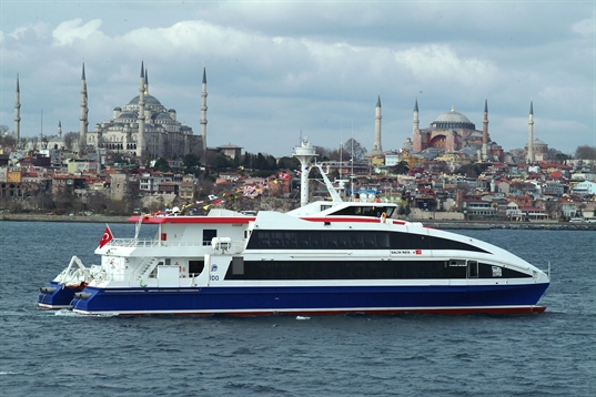 Σε ιδιώτη οι θαλάσσιες μεταφορές στην Κωνσταντινούπολη