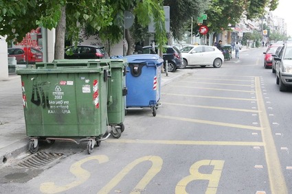 «Έξωση» στα ταξί από τις λεωφορειολωρίδες