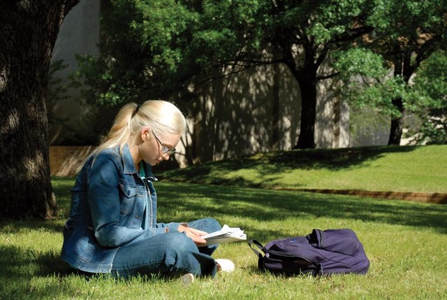 Το έριξαν στο διάβασμα