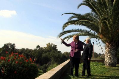 Μνήμες από τη διαίρεση για τη Μέρκελ