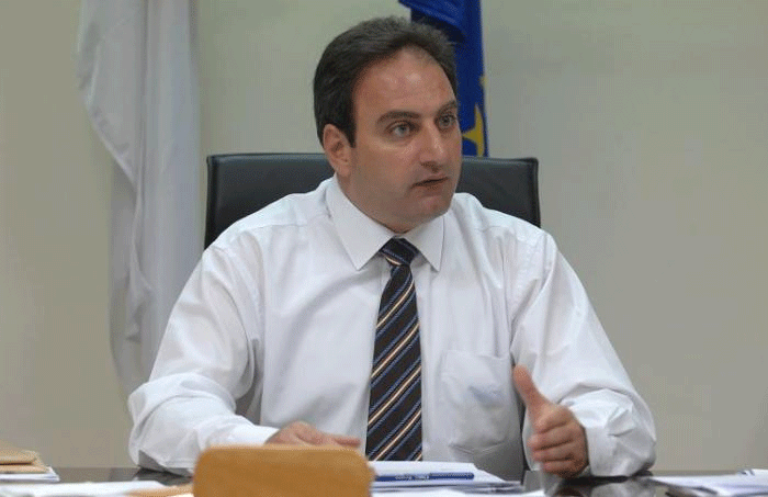 «Η κυπριακή κυβέρνηση δεν έχει μιλήσει για τρόικα»