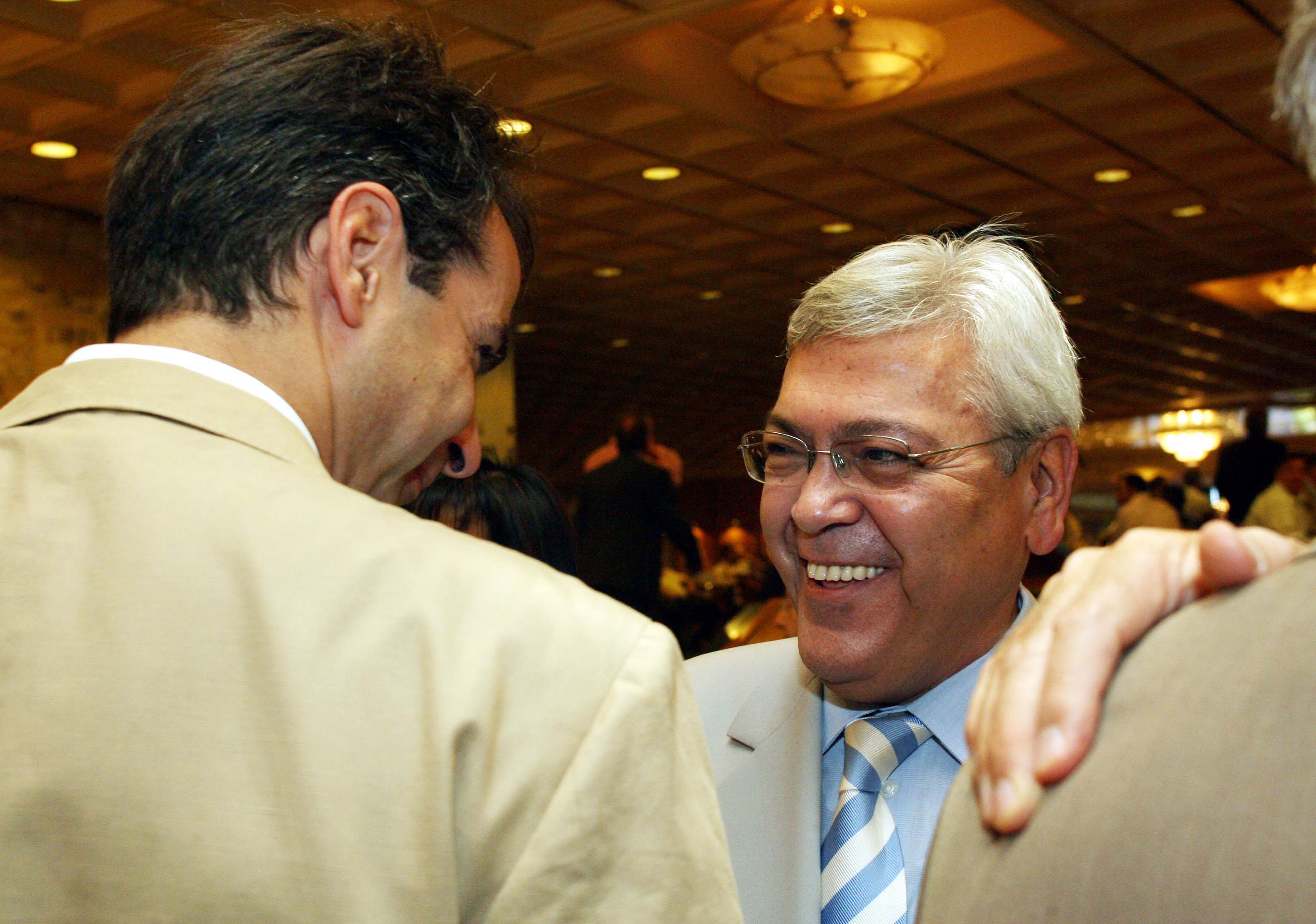 Με τη Ντόρα και ο Θ. Δαμιανός