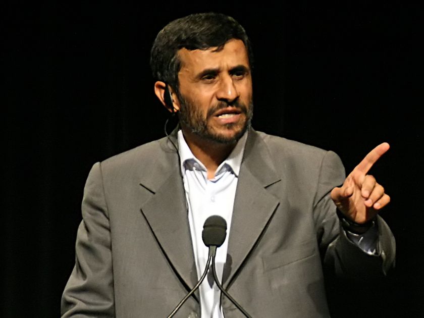 Επανεμφάνιση Αχμαντινετζάντ στο Ιράν