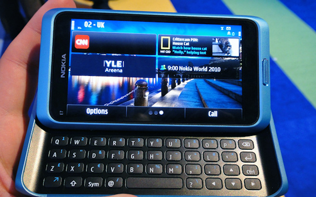 Nokia E7 design story