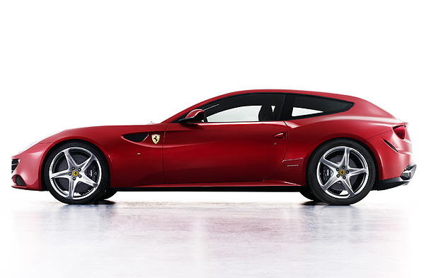 Αποκάλυψη για τη νέα τετρακίνητη Ferrari!
