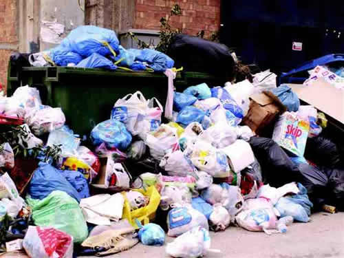 Έκτακτο δημοτικό συμβούλιο για τα σκουπίδια