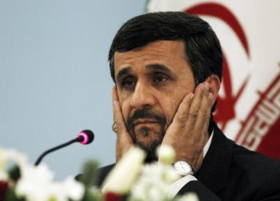 «Απεργεί» ο Αχμαντινετζάντ