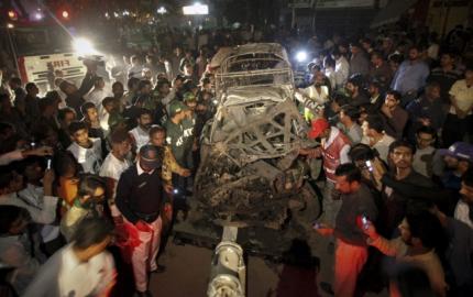 Παγιδευμένο αυτοκίνητο ανατινάχτηκε στο Πακιστάν