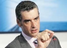 Η κυβέρνηση ετοιμάζεται να κλείσει σχολεία